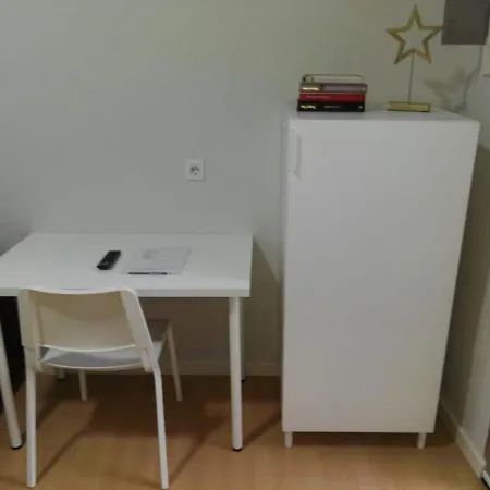 Estudios Cientouno アパート